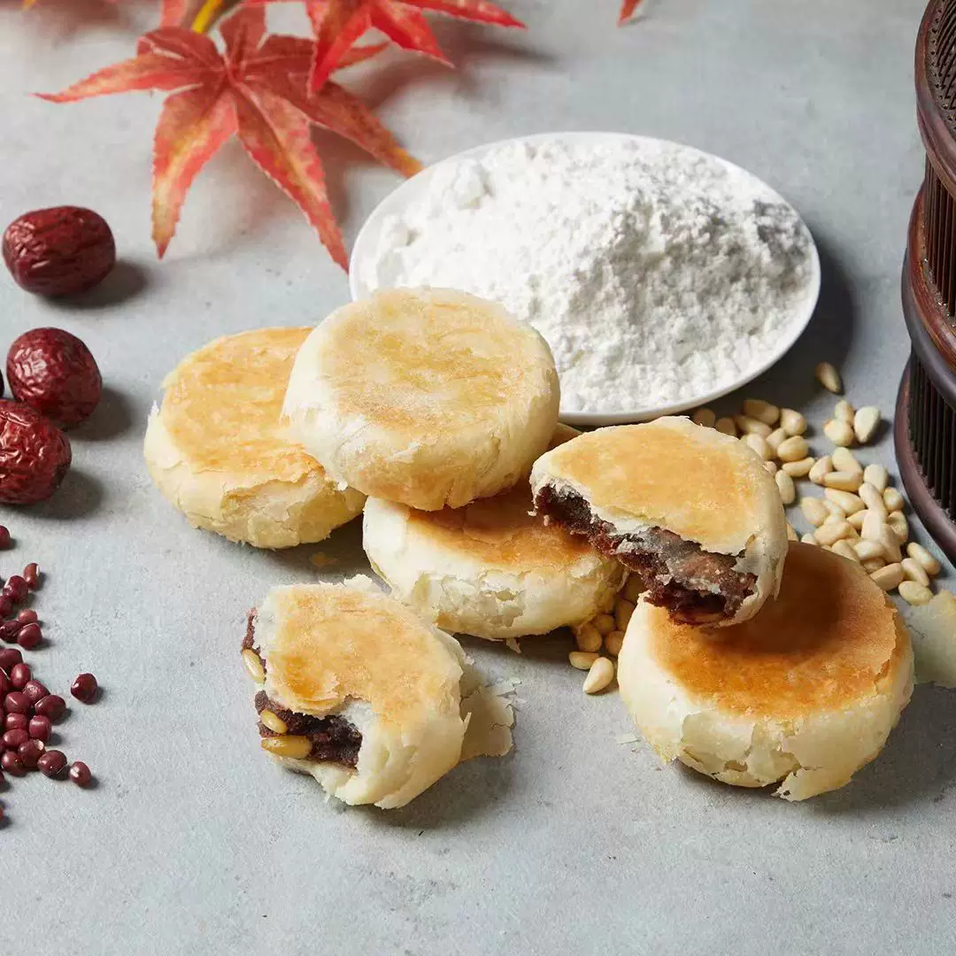 Longhua Zen Mooncakes